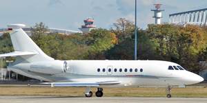 Falcon 2000 cabin interior for Boca Raton charter