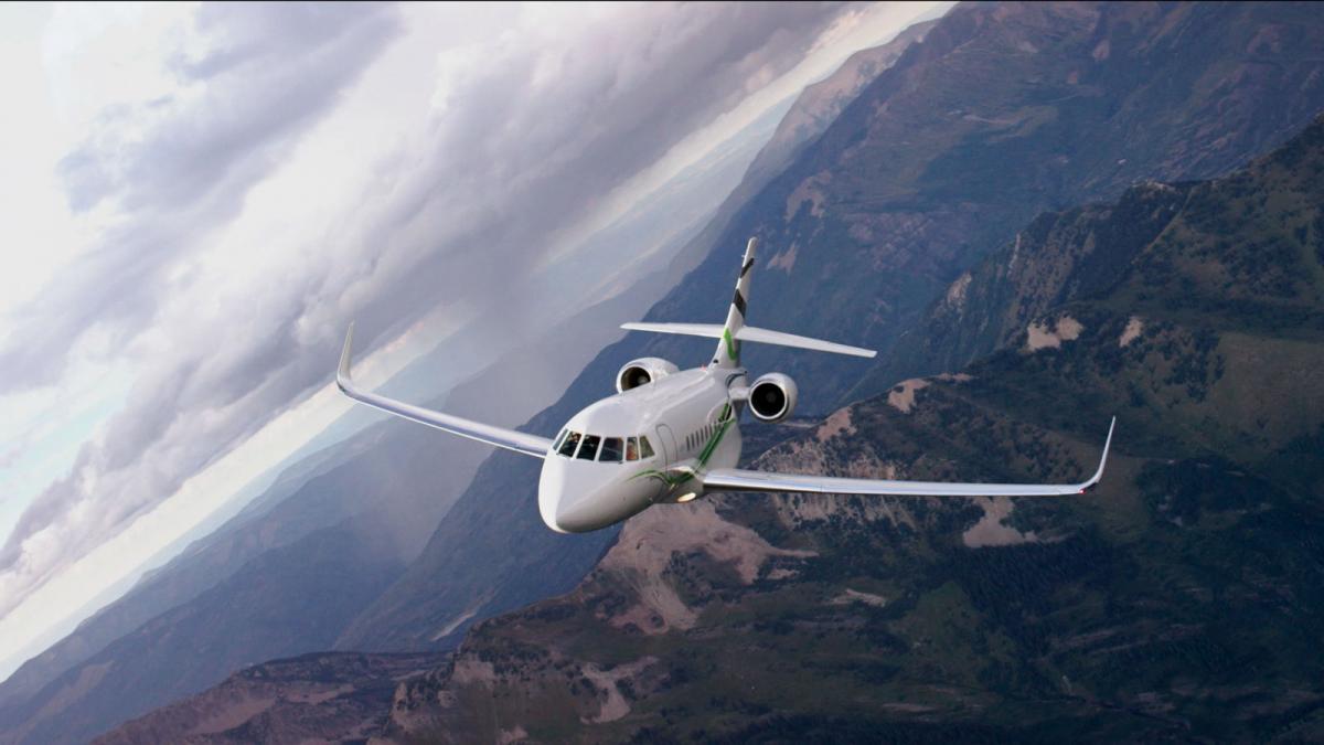 Dassault Falcon 2000S cabin interior for Boca Raton charter