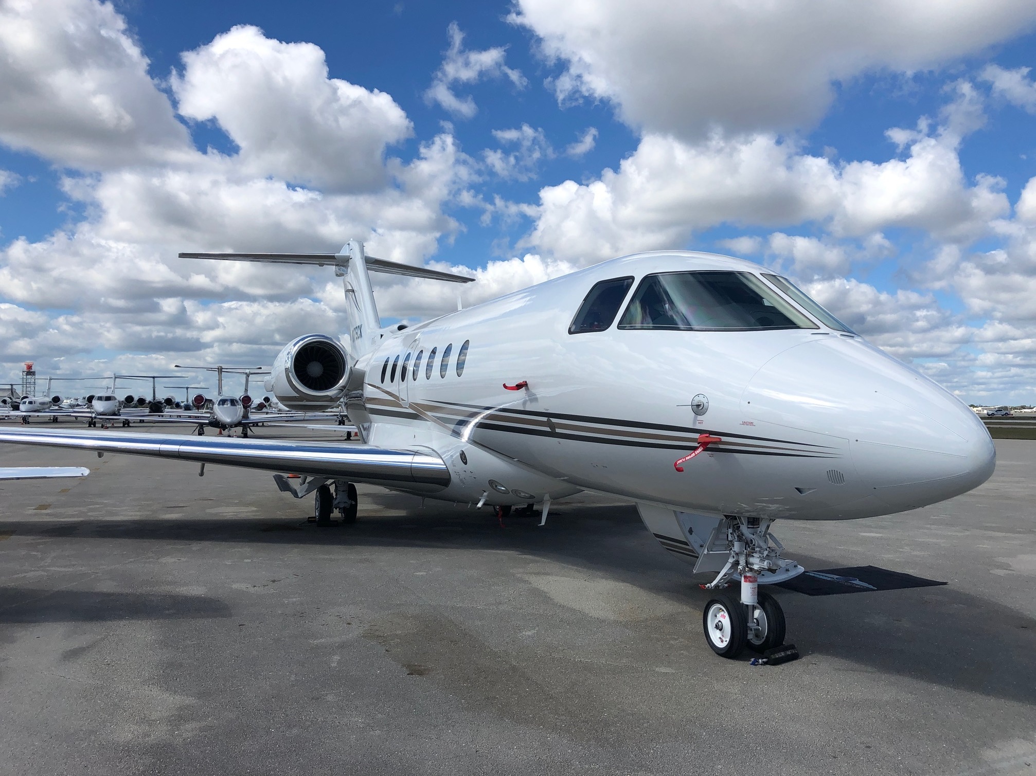 Hawker 4000 super midsize jet private aircraft for Boca Raton jet charter