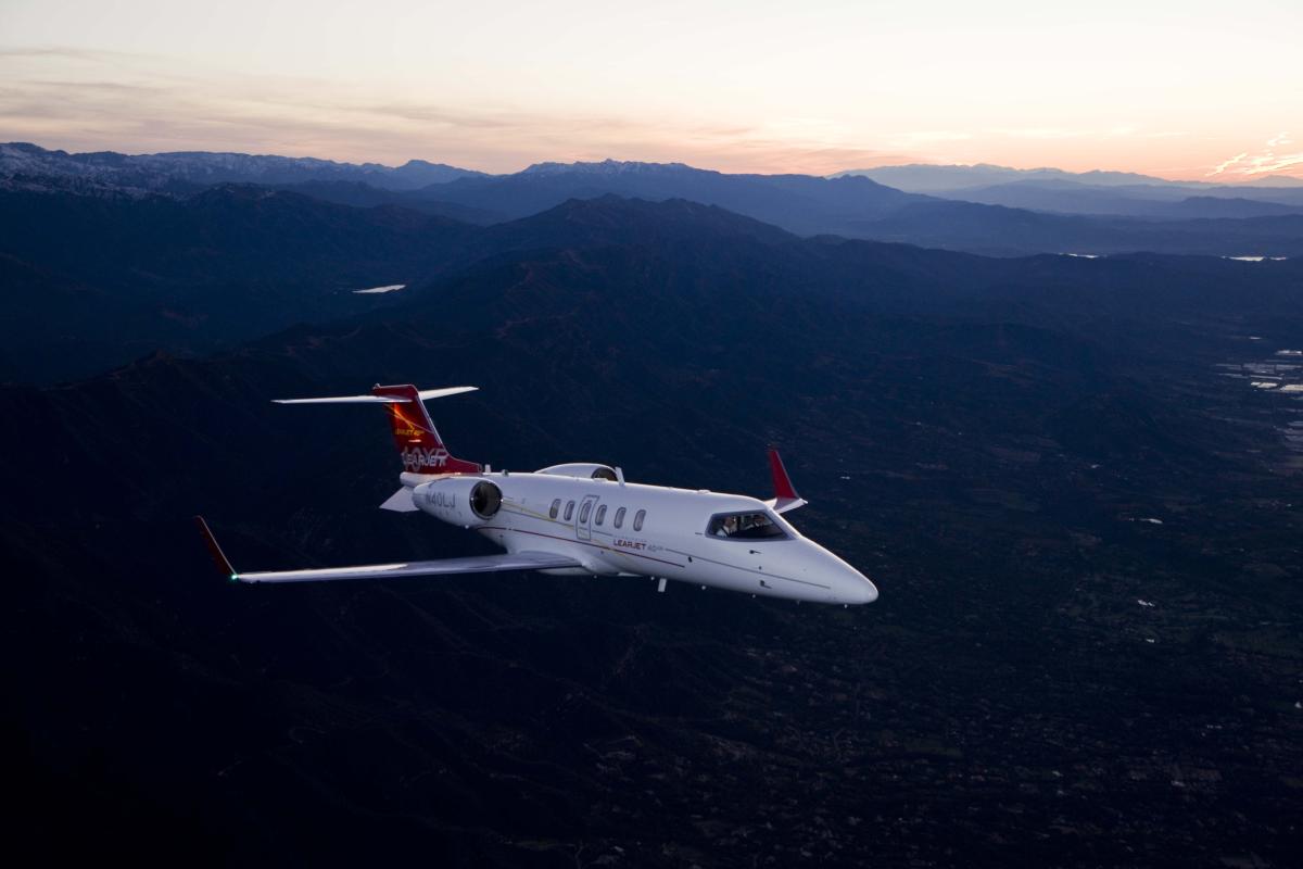 Learjet 40 cabin interior for Boca Raton charter