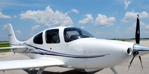 Cirrus SR-22 piston private aircraft for Boca Raton jet charter